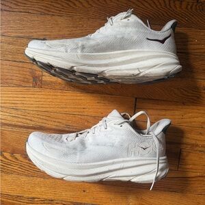 Hoka Clifton 9 Cream Running Sneakers size 12